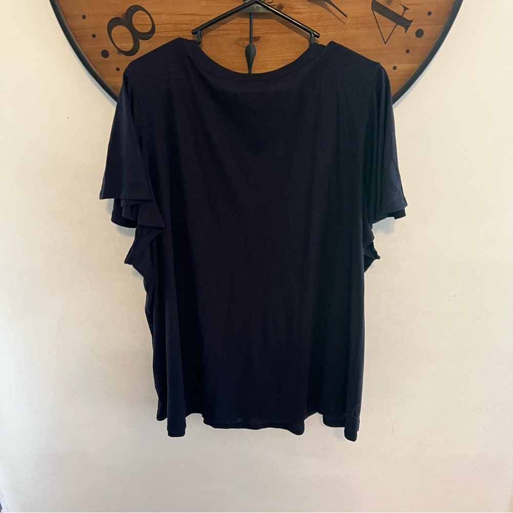 NWT lane Bryant size 22/24 navy and white top short sleeve - Picture 5 of 5